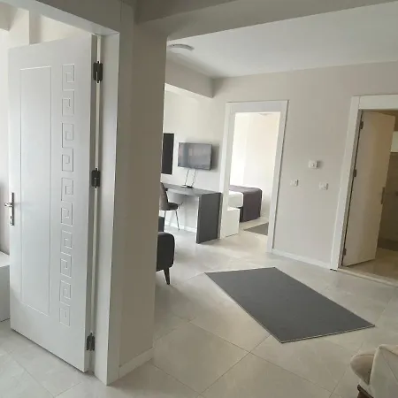 Ξενοδοχείο Jk Business